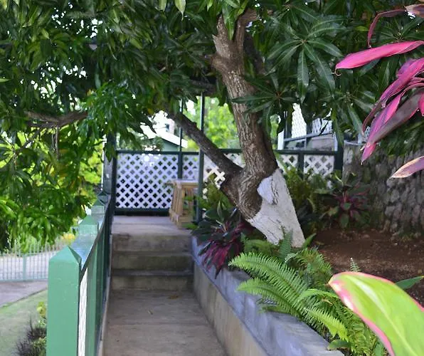 Bed and breakfast Pink Rock